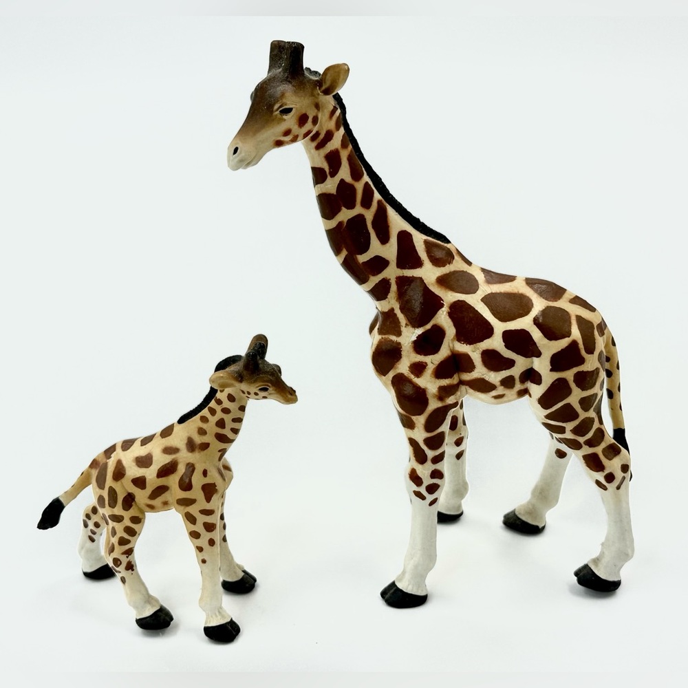Safari Ltd Adult Giraffe & Foal Retired Wildlife Animal Figures 1996 Vintage